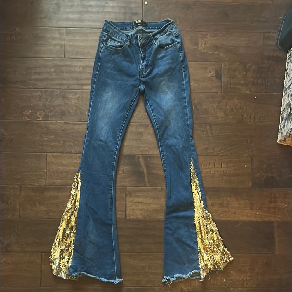 L & B Stylish Blue Jeans with Gold Sequin Detail